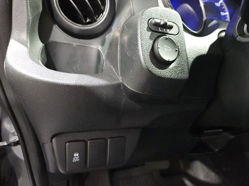 Used 2013 Honda Fit Sport image 16