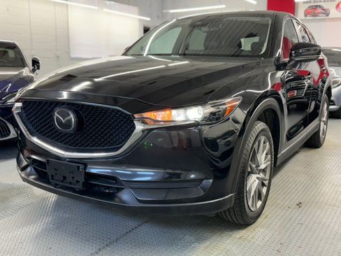Used 2019 MAZDA CX-5 Touring image 2