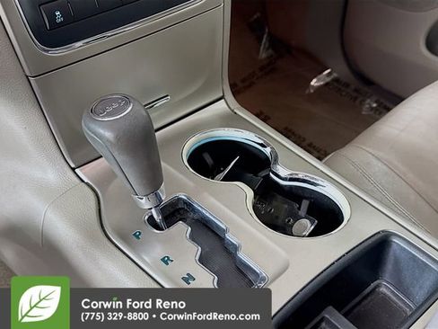 Used 2012 Jeep Grand Cherokee Laredo image 16