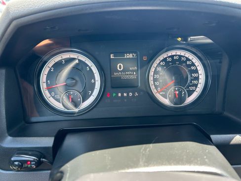 Used 2019 RAM 1500 Classic SLT AWD/4WD image 5