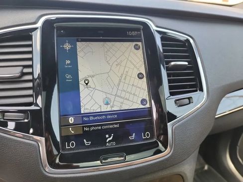 Used 2018 Volvo XC90 T6 Momentum w/ Convenience Package AWD/4WD image 18