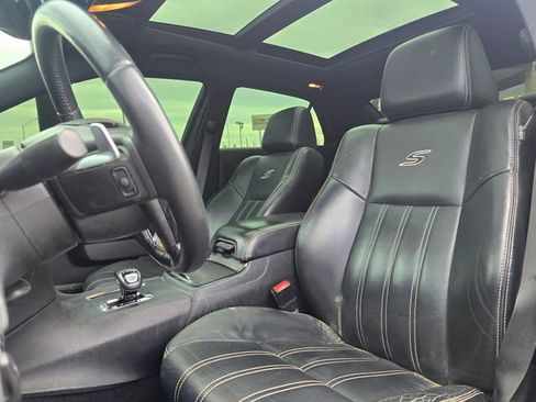 Used 2014 Chrysler 300 S RWD image 10