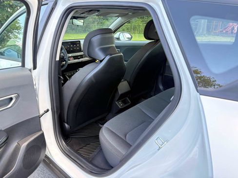 Certified 2025 Kia K4 FWD image 27