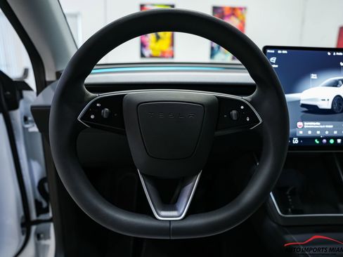 Used 2026 Tesla Model Y Long Range RWD image 76
