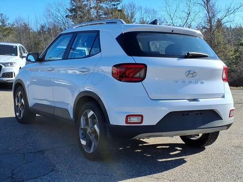 Used 2022 Hyundai Venue SEL image 27