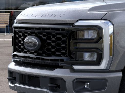 New 2026 Ford F250 Lariat w/ Black Appearance Package AWD/4WD image 28