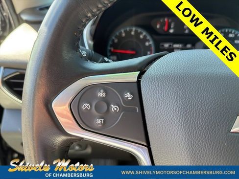 Used 2020 Chevrolet Traverse LT image 23
