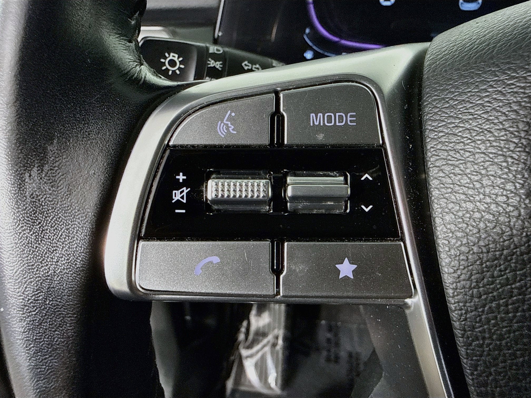 Used 2025 Kia Telluride S FWD image 41