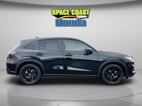 New 2026 Honda HR-V Sport image 8
