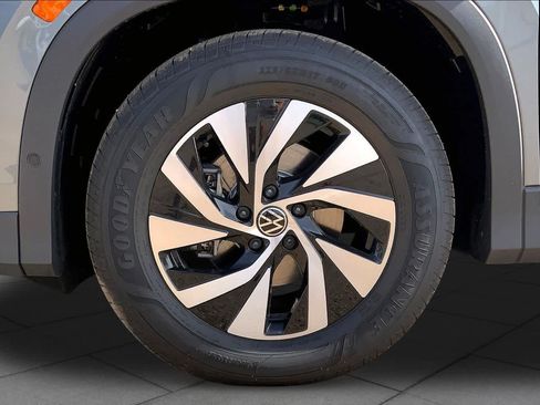 New 2026 Volkswagen Tiguan S FWD image 12