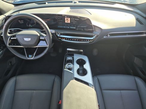 Used 2024 Cadillac Lyriq Tech RWD image 28
