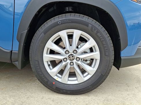 New 2026 Toyota Corolla Cross LE image 4