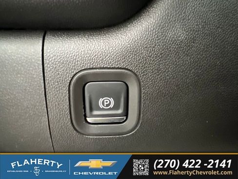 Used 2025 Chevrolet Silverado 1500 Custom Trail Boss AWD/4WD image 25