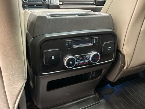 Used 2018 Ford Expedition Limited w/ Equipment Group 302A AWD/4WD image 37