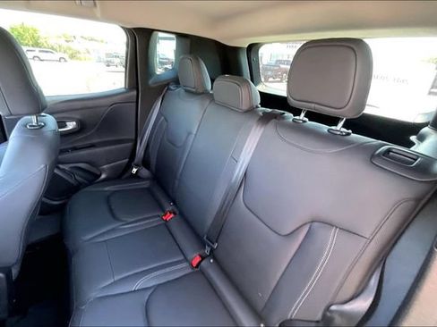 Used 2023 Jeep Renegade Limited AWD/4WD image 28
