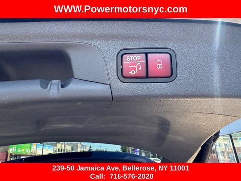 Used 2020 Mercedes-Benz GLE 350 4MATIC w/ Premium Package image 22