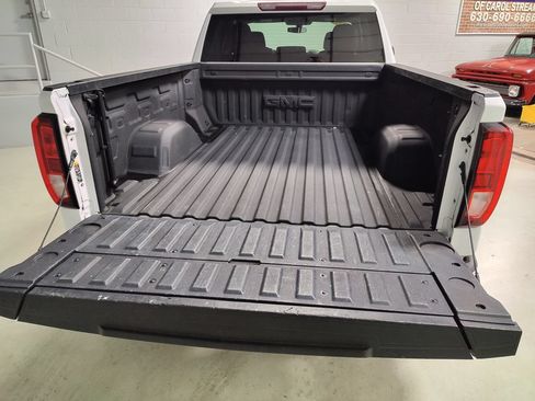 Used 2022 GMC Sierra 1500 Elevation AWD/4WD image 11