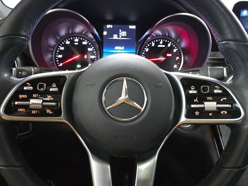 Used 2020 Mercedes-Benz GLC 300 4MATIC image 27