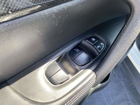 Used 2016 Nissan Rogue SL w/ SL Premium Package image 18