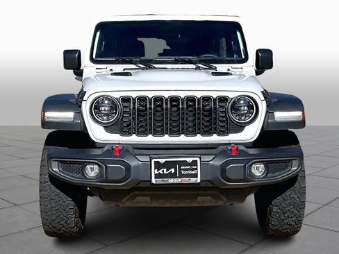 Used 2024 Jeep Wrangler Unlimited Rubicon image 3