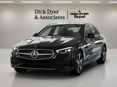 Used 2025 Mercedes-Benz C 300 Sedan image 31