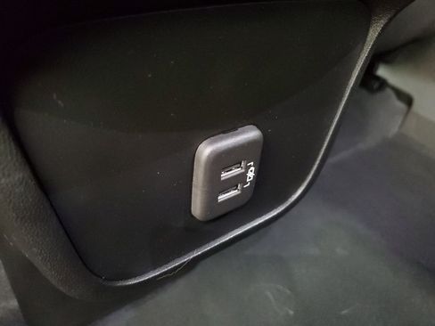 Used 2022 Chevrolet Equinox LT FWD image 12