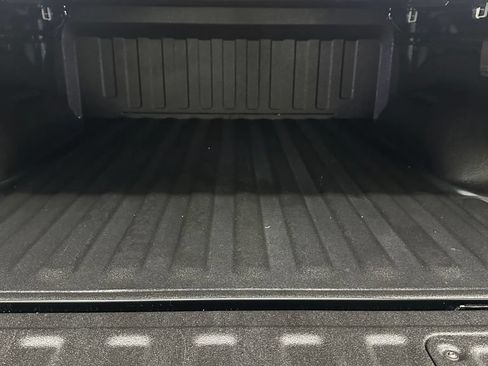 Used 2025 RAM 1500 Laramie w/ Night Edition AWD/4WD image 32