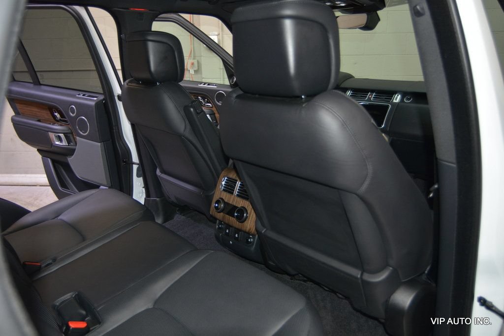 Used 2018 Land Rover Range Rover HSE AWD/4WD image 13