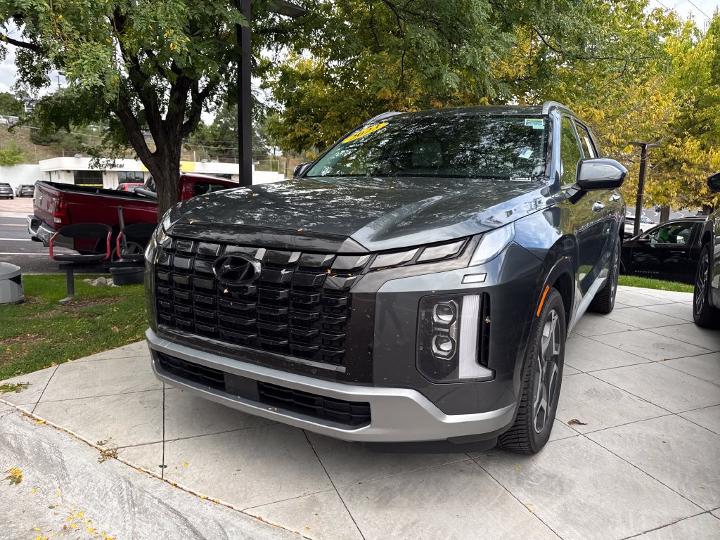 Used 2023 Hyundai Palisade SEL AWD/4WD image 3