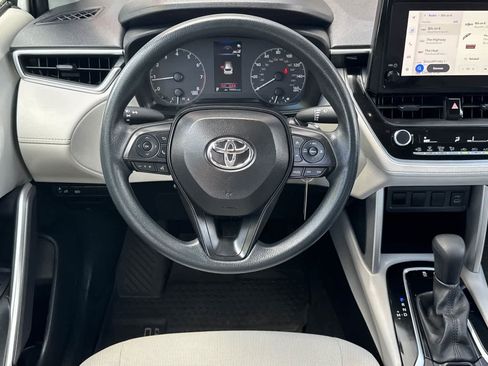 Certified 2024 Toyota Corolla Cross L image 15