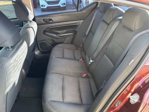 Used 2024 Nissan Altima 2.5 SV FWD image 6