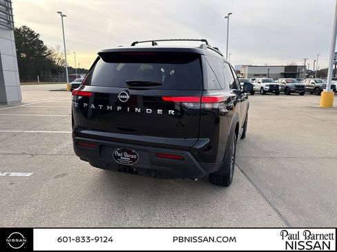 New 2025 Nissan Pathfinder SV w/ SV Premium Package image 14