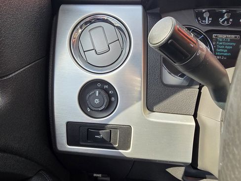 Used 2012 Ford F150 Platinum w/ Max Trailer Tow Pkg image 19