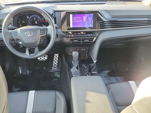 Certified 2025 Toyota Camry SE image 22