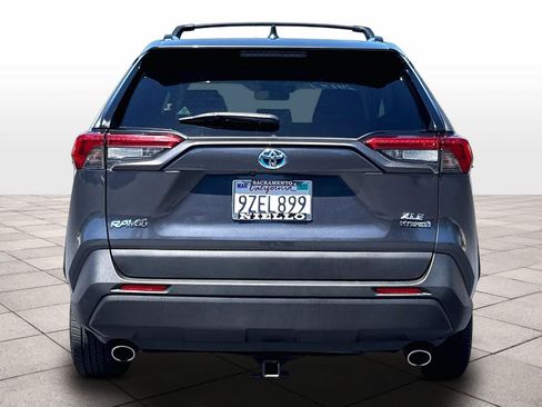Used 2019 Toyota RAV4 XLE w/ Convenience Package AWD/4WD image 7