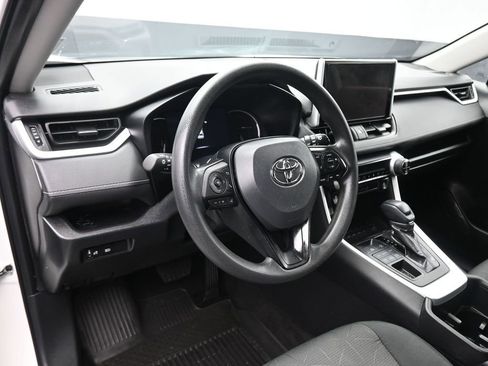 Used 2023 Toyota RAV4 XLE image 13