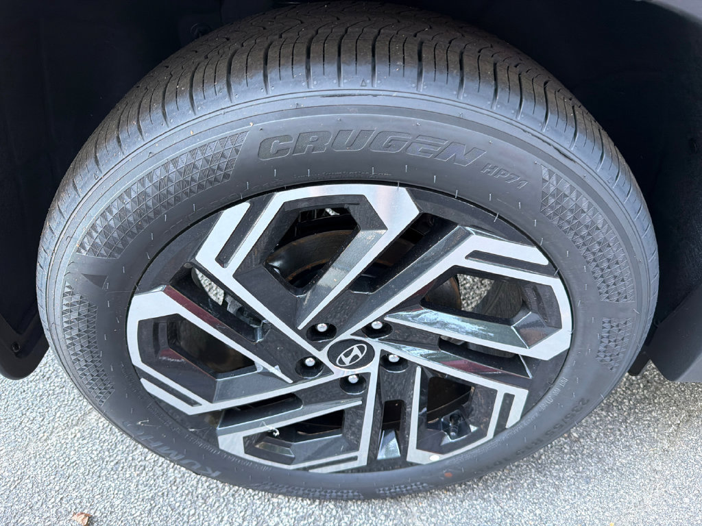 New 2026 Hyundai Tucson Limited FWD image 17