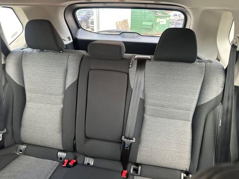 Used 2023 Nissan Rogue SV FWD image 48