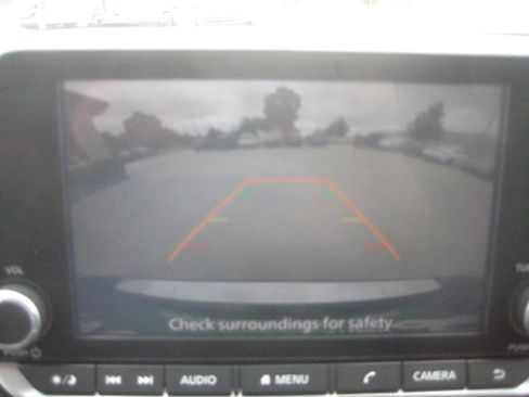 Used 2024 Nissan Rogue SV AWD/4WD image 25