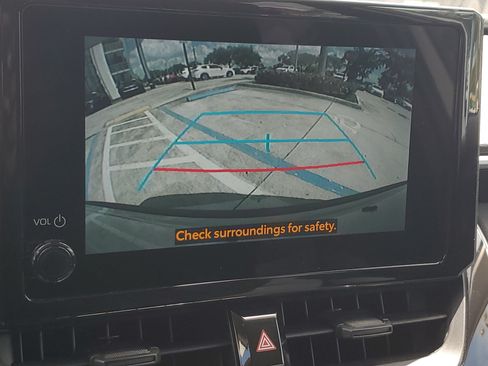 Certified 2024 Toyota Corolla Cross LE FWD image 28