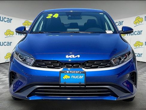 Used 2024 Kia Forte LXS w/ LXS Technology Package FWD image 2