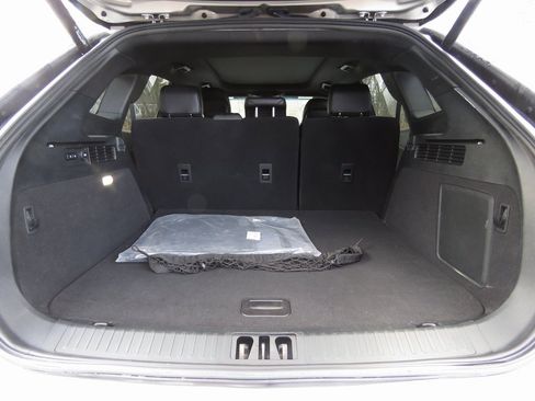 Used 2019 Lincoln Nautilus Reserve image 17