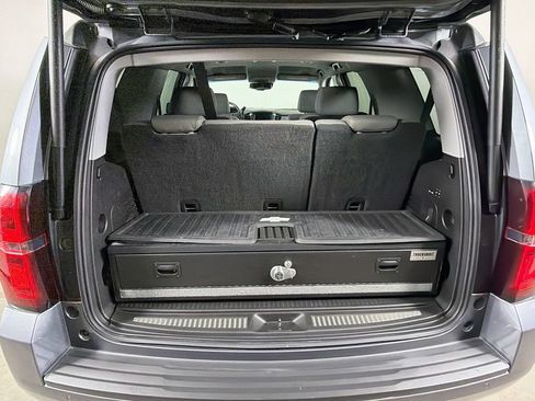 Used 2018 Chevrolet Tahoe LT w/ LT Signature Package AWD/4WD image 23
