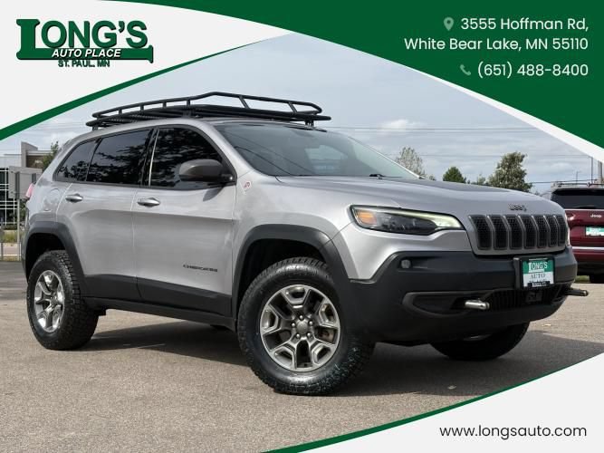 Used 2019 Jeep Cherokee Trailhawk AWD/4WD image 1