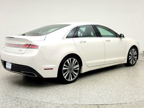 Used 2020 Lincoln MKZ Reserve FWD image 5