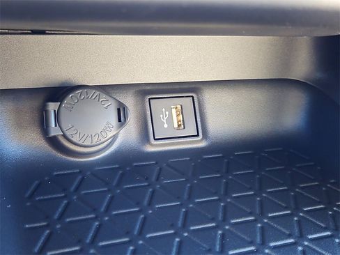 New 2025 Toyota RAV4 XLE image 14