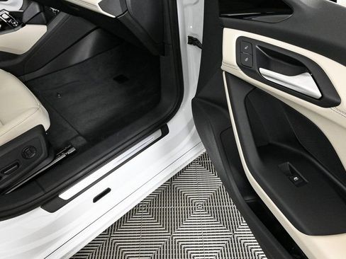 New 2025 Audi A6 e-tron Premium image 24