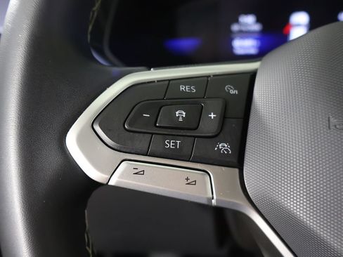 Used 2022 Volkswagen Taos SE AWD/4WD image 44
