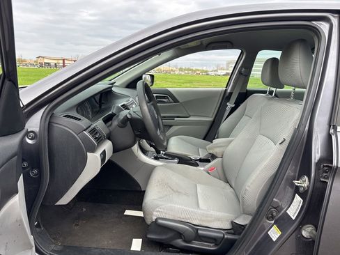 Used 2015 Honda Accord LX image 13