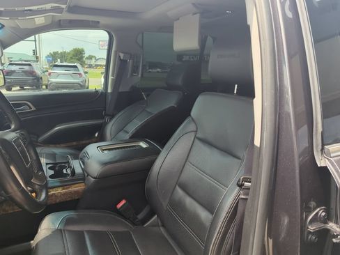 Used 2016 GMC Yukon Denali w/ Open Road Package AWD/4WD image 34
